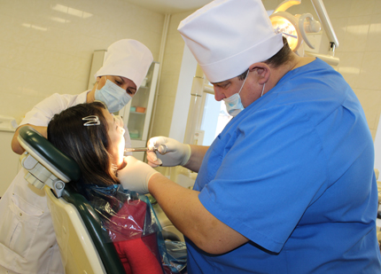 А.Л. Перевалов и Л. Ковлягина за работой.