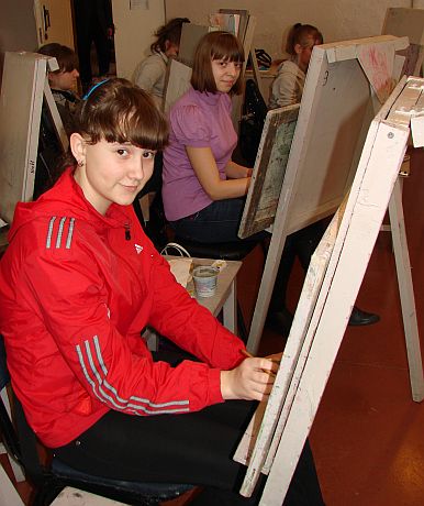 Юлия Корнеева и Варвара Акуленко отмечены дипломами.